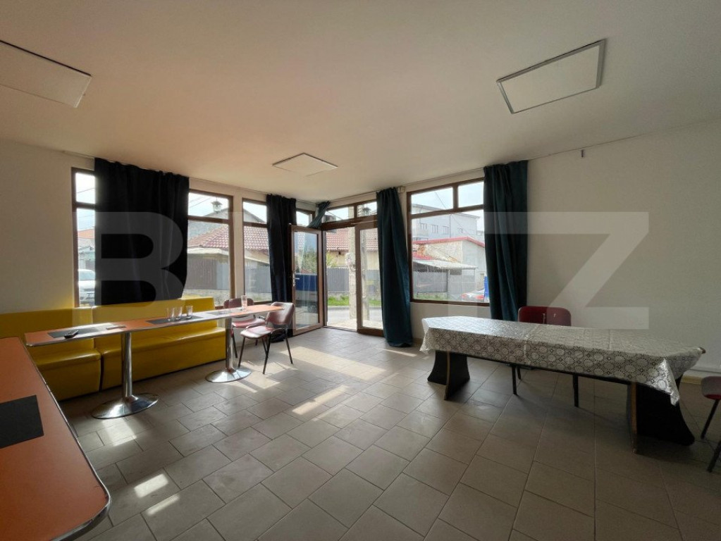 Casa batraneasca, anexa nouă + spațiu comercial, 264mp ter