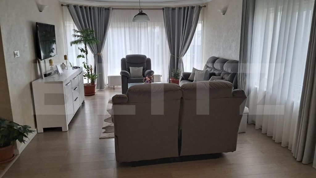 Casa zona unirea 200 mp utili pe 870 mp