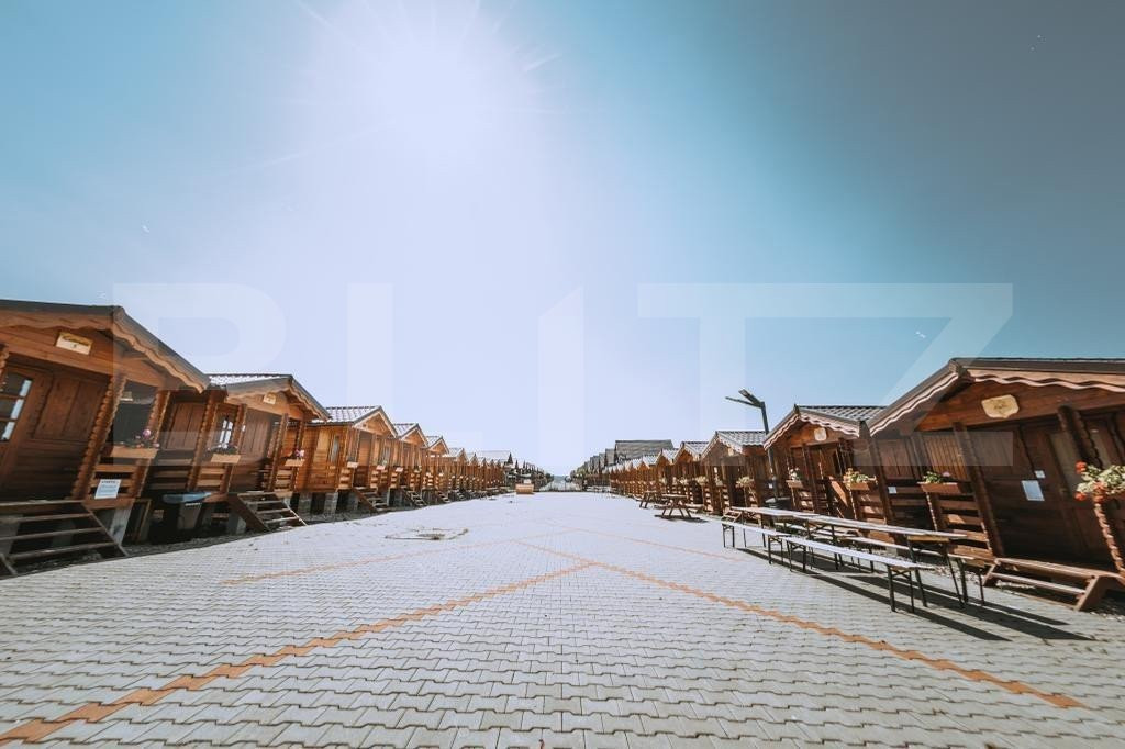 Afacere la cheie, 18 casute de vacanta, zona de agrement Bai