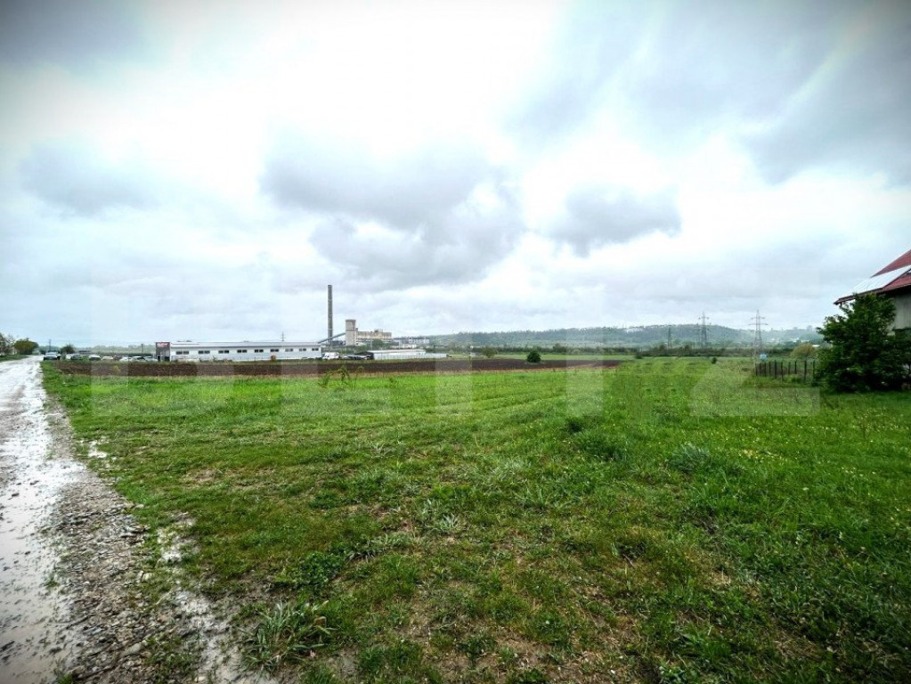 Teren intravilan , 10200 mp ,parcelabil 60€/mp, zona Burdu