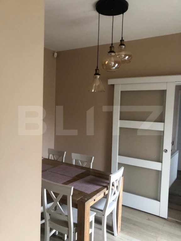 Casă modernă de 200 mp, D+P+E, cu terasă și curte privat