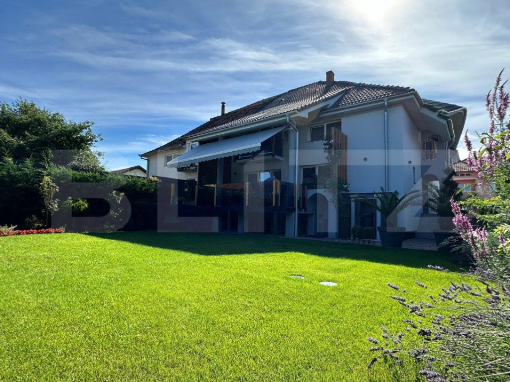 Vila de Lux de Vanzare - Eleganta si Confort, Zona 14 Mai