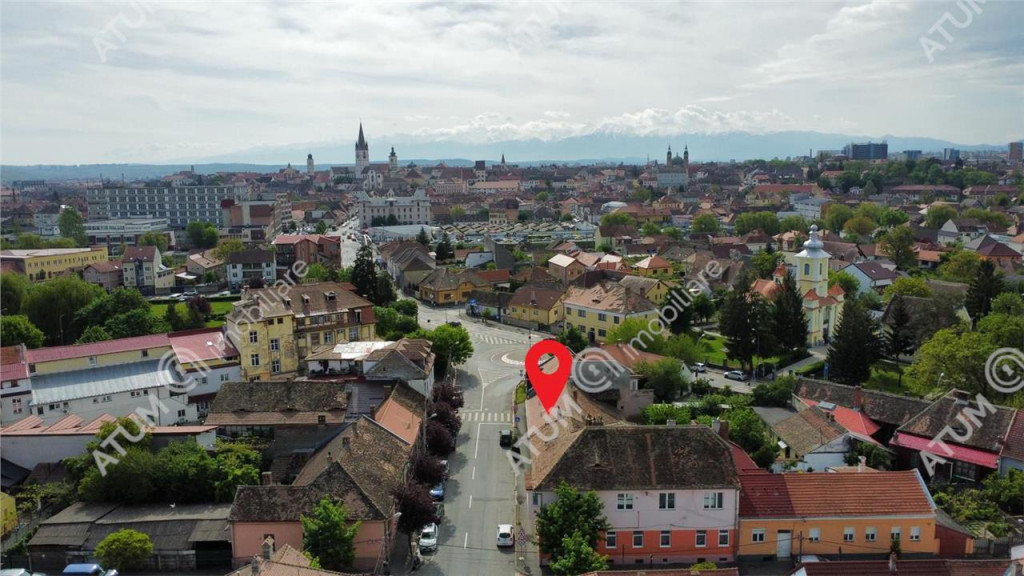 Casa cu 7 camere si 720 mp teren in Sibiu zona Centrala
