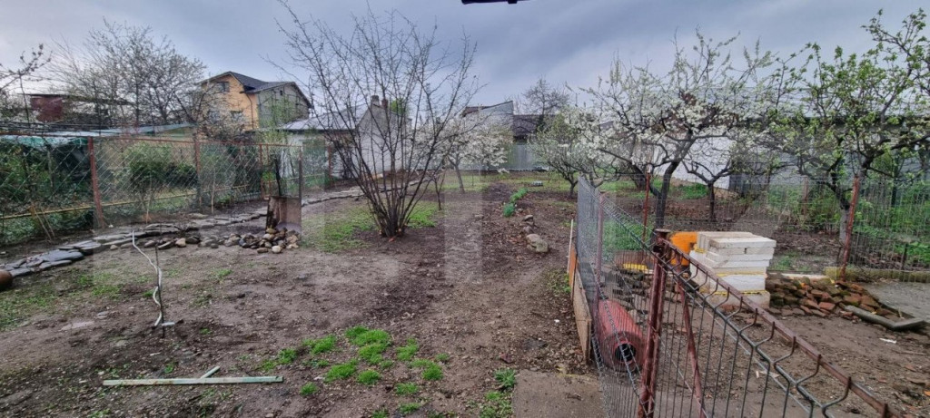 Teren intravilan 1500mp, deschidere 19 ml, in zona 23 august