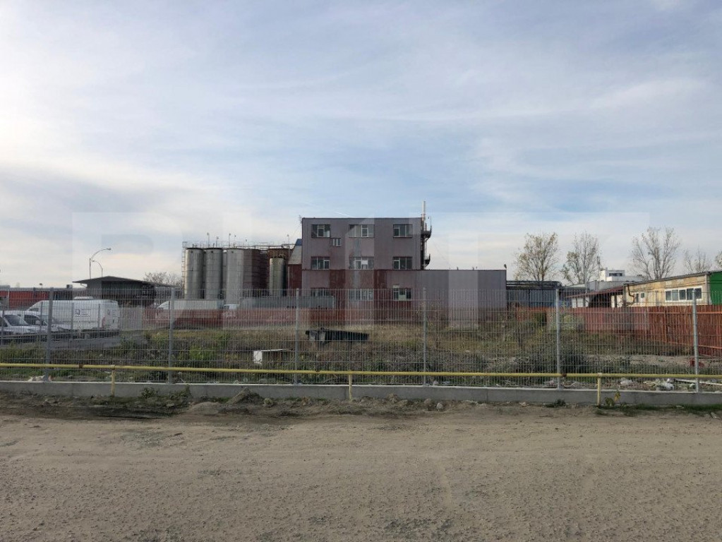 Teren intravilan de 2.195 mp, toate utilitățile, Valea Ro?