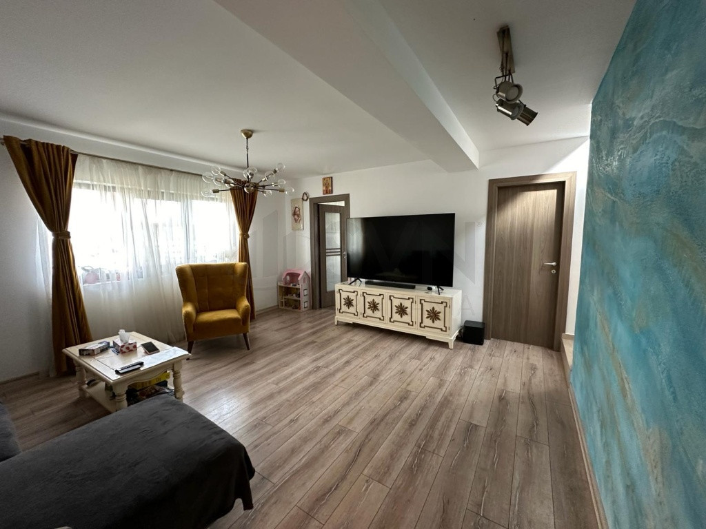 Vila 5 camere Tunari