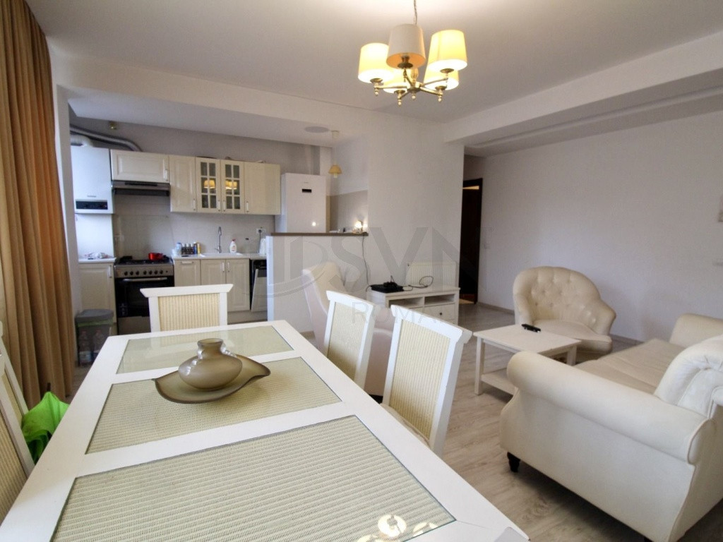 3 camere cu parcare Erou Iancu Nicolae