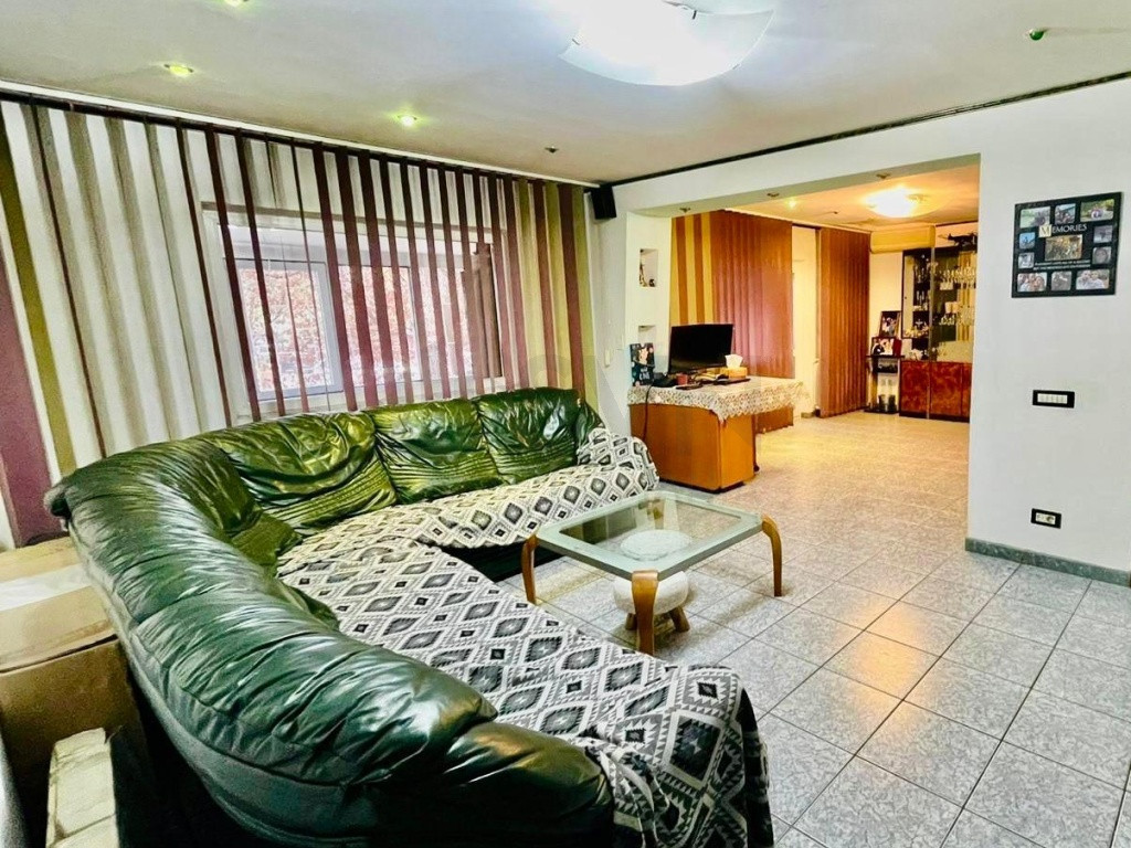 Apartament 3 camere Mall Vitan