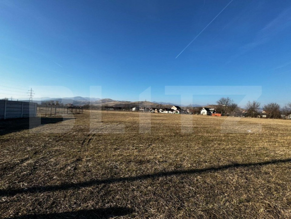 Teren intravilan 1020 mp, la doar 15 min de Alba Iulia, zona
