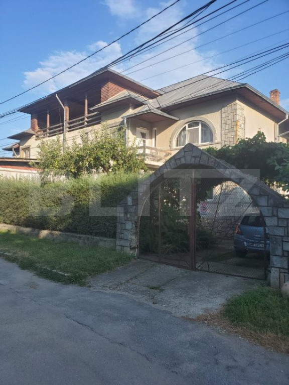 Casă Pucioasa Centru