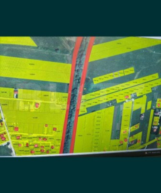 Teren Extravilan , parcelat, 500 mp posibilitate trecere in