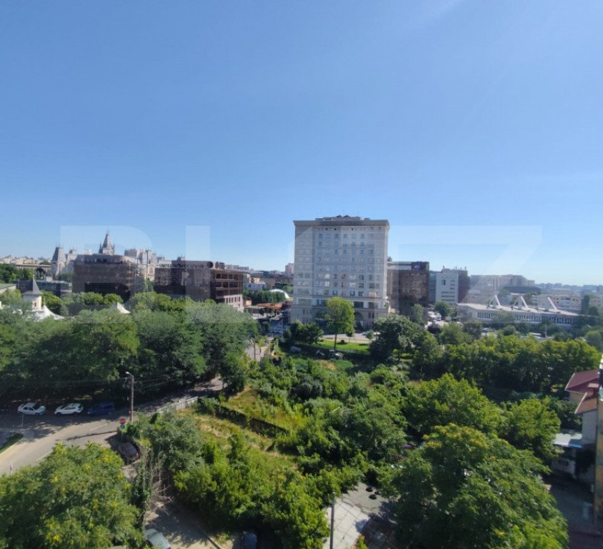 Apartament 3 camere zona Palas Campus