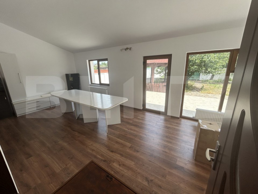 Casă 4 camere Santandrei 1060mp teren