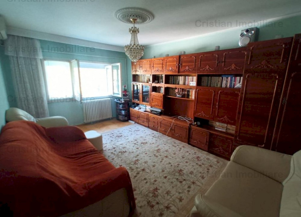 Bariera CONFORT 1 Decomandat 3 camere SPATIOS ZONA LINISTIT