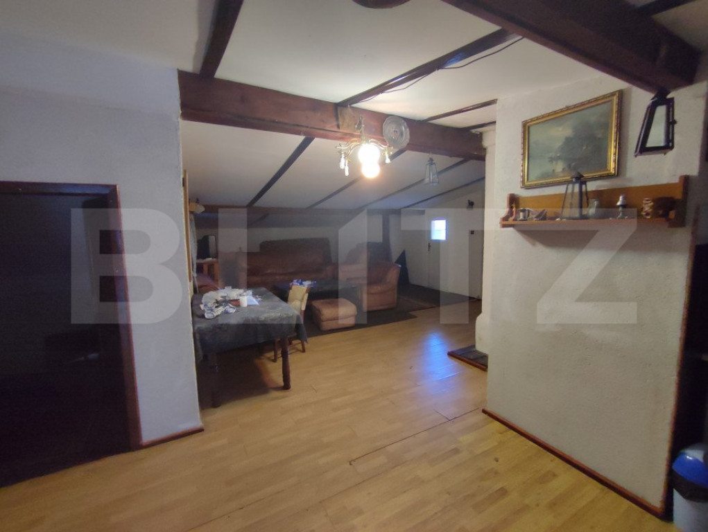 Pensiune 12 camere, 1500 mp teren, Sucevita