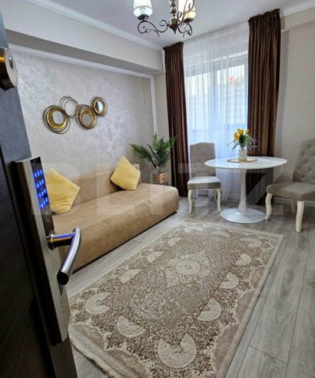 Oportunitate investitie etaj cladire cu 3 apartamente, supr