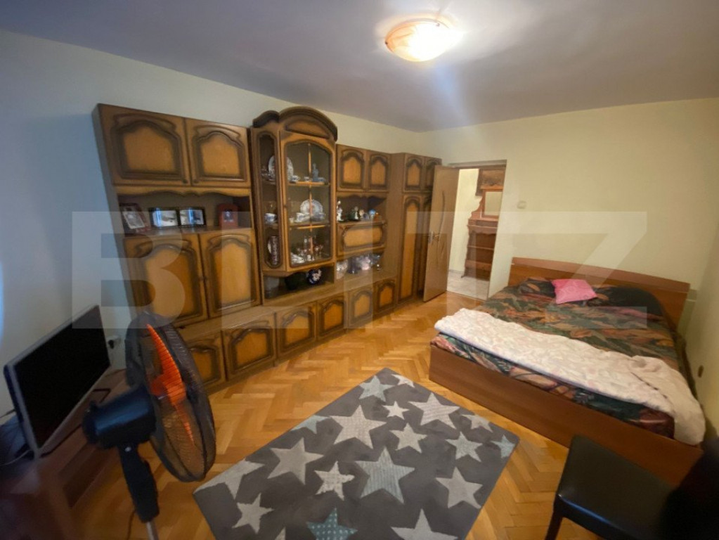Apartament 3 camere, zona Centru