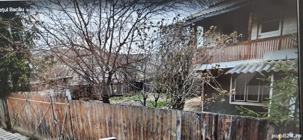 Casa batraneasca cu teren