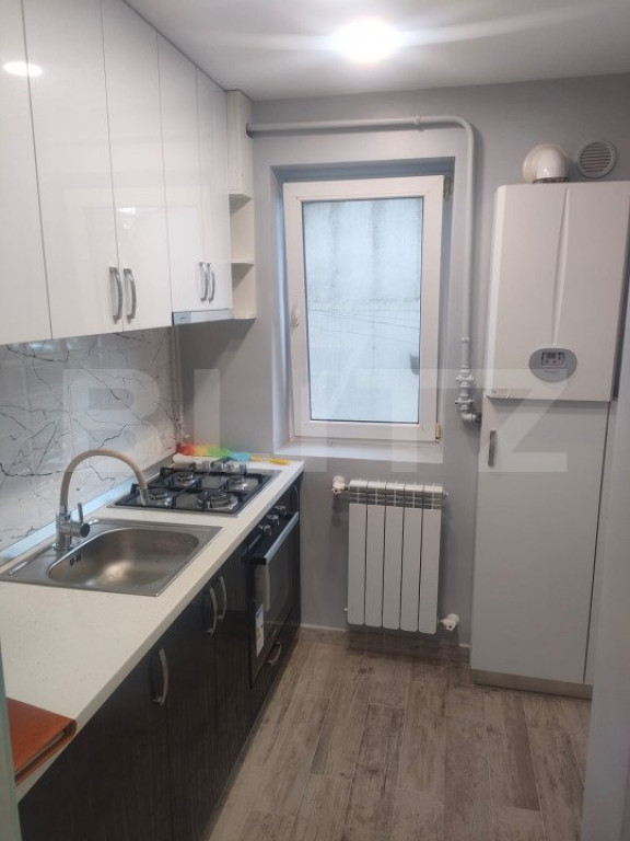 Apartament 2 camere, semidecomandat, cartier Olinescu, zona