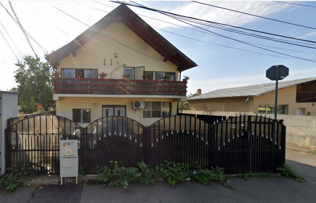 Spatiu generos, utilizare multipla, la parterul unui imobil