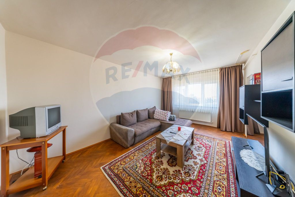 Apartament 2 camere Alfa de inchiriat, decomandat, mobila...