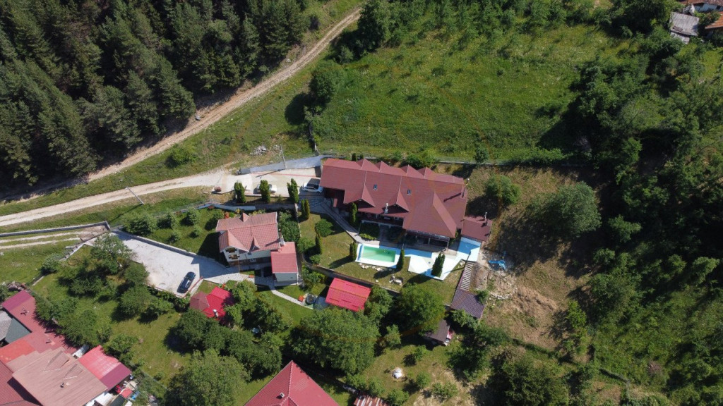 Imobil hotel , 600mp, zona Perfierie