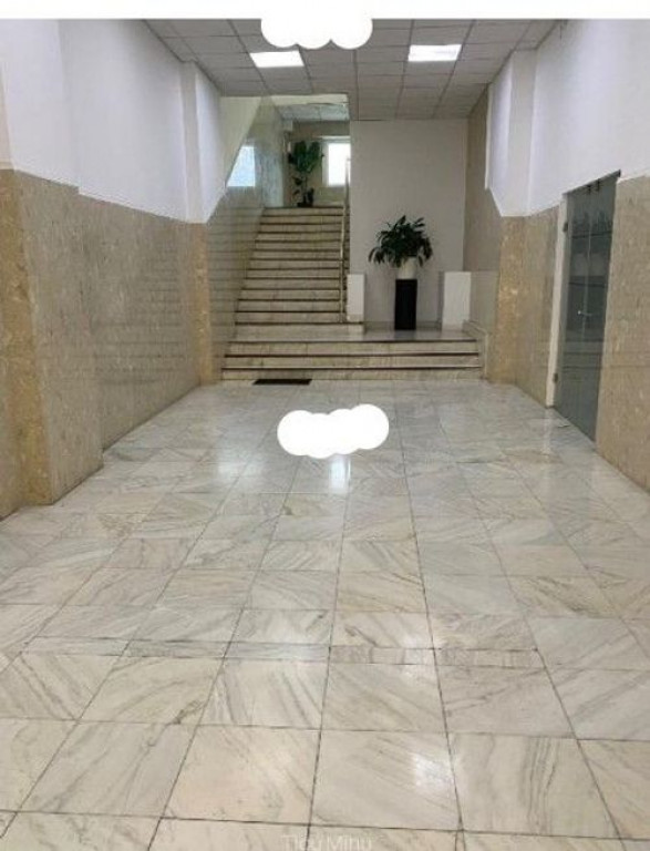 Zona Calea Victoriei 270 mp mezanin excelent clinica birouri