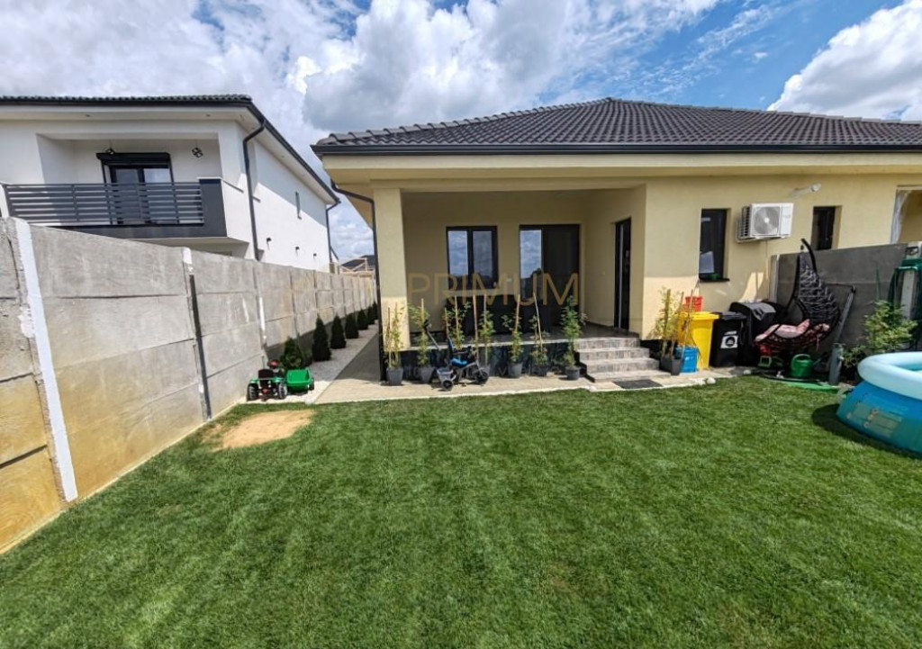 Duplex mobilat utilat - toate utilitatile - bucatarie inchis