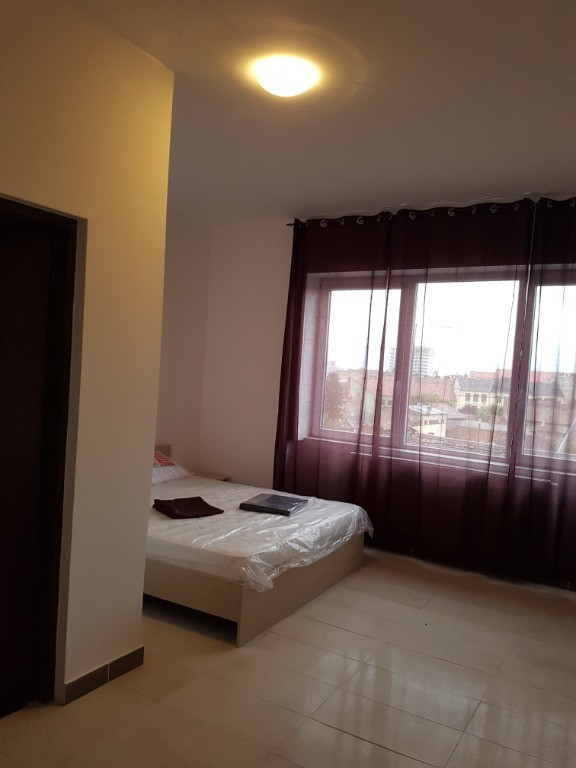 Complex 6 garsoniere zona centrala