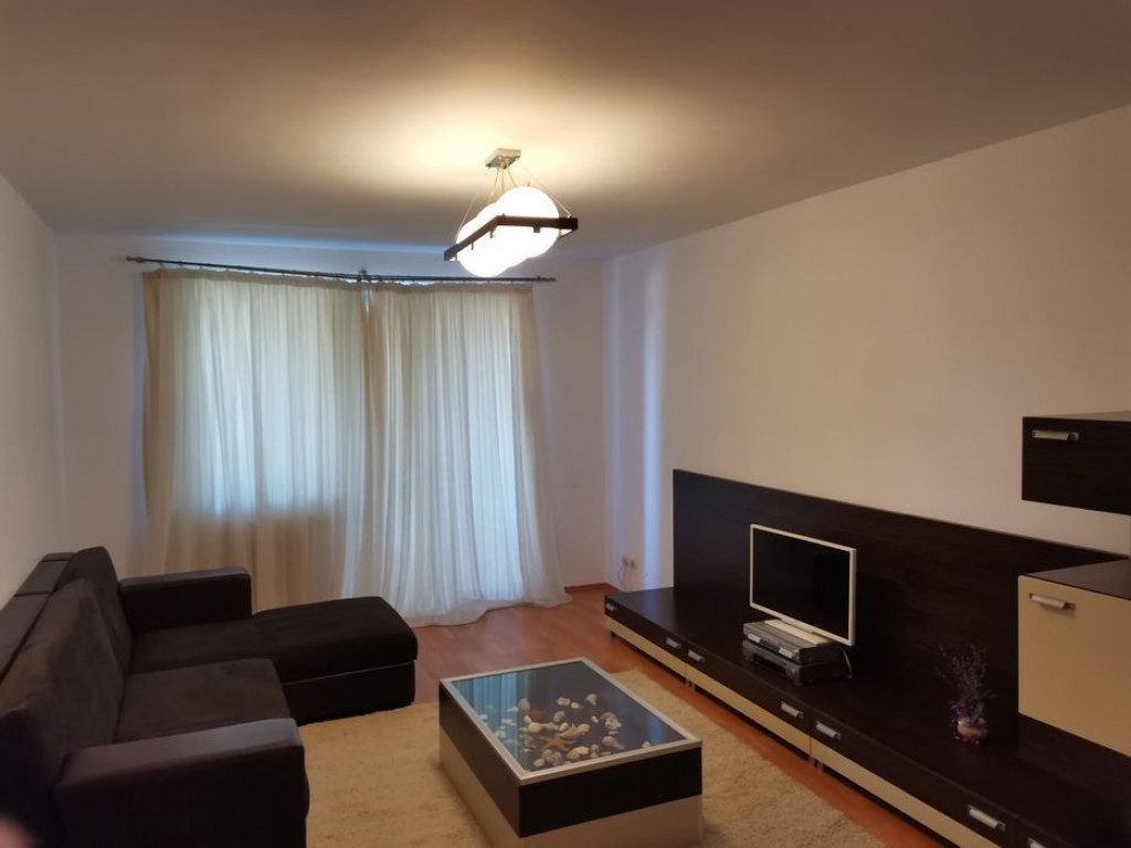 Apartament 2 camere semidecomandat Aradului
