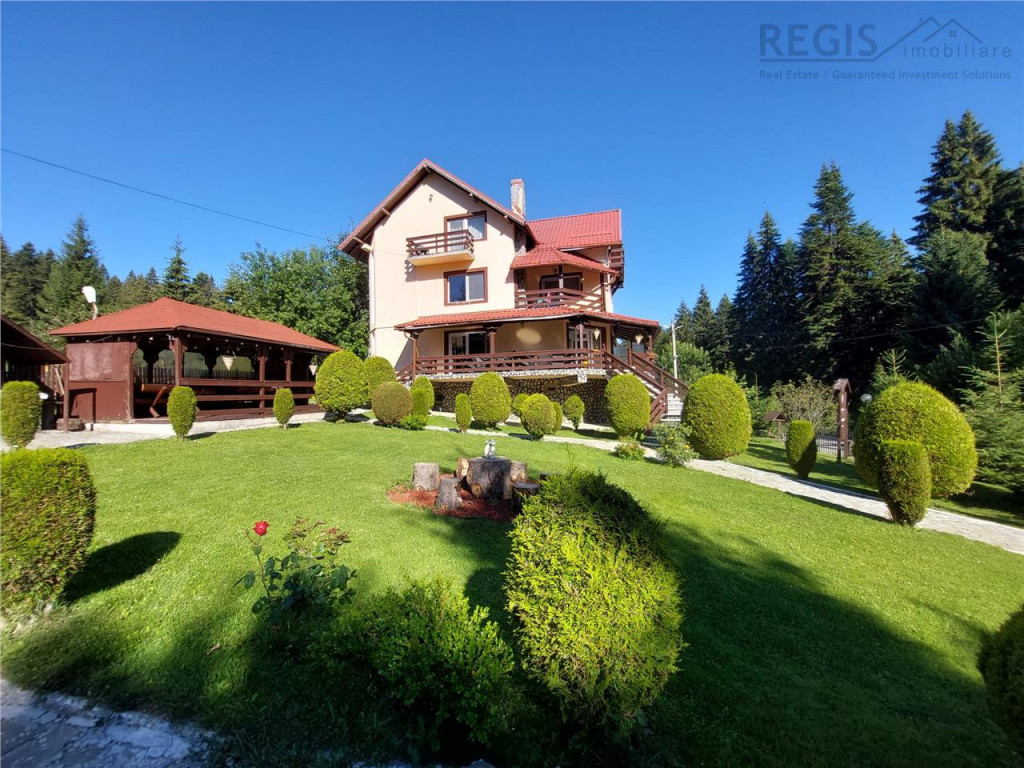 Vila cu potential turistic in Predeal privelisti si linis...