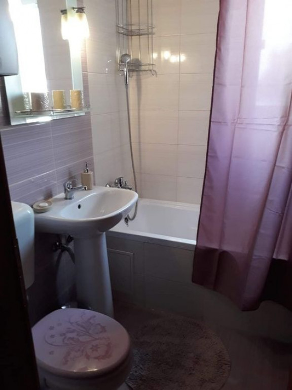 Apartament 2 camere zona Badea Cartan