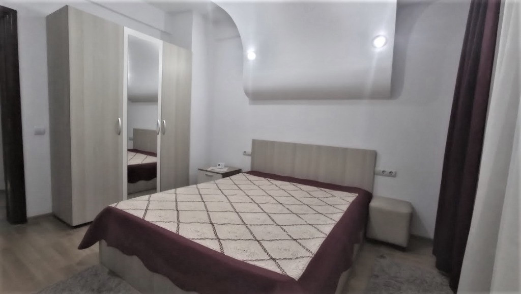 Apartament cu 2 camere decomandat Bloc Nou in Obcini
