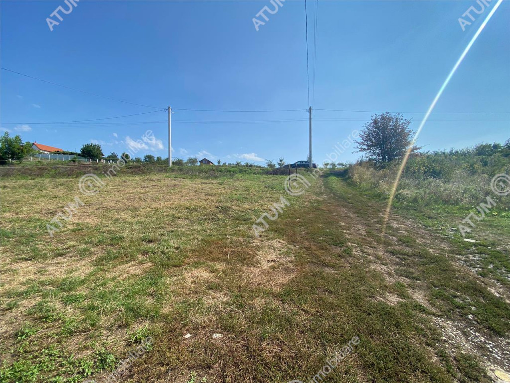 Teren intravilan cu acces utilitati in Sura Mare din Sibiu