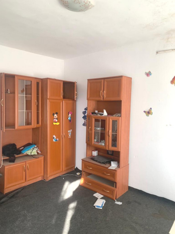 Garsoniera decomandata