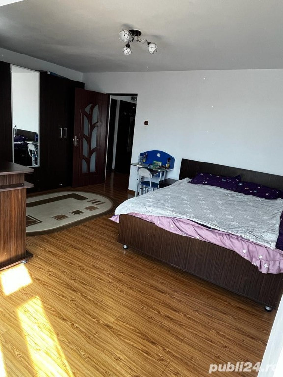 Apartament cu 2 camere zona Andrei Muresanu