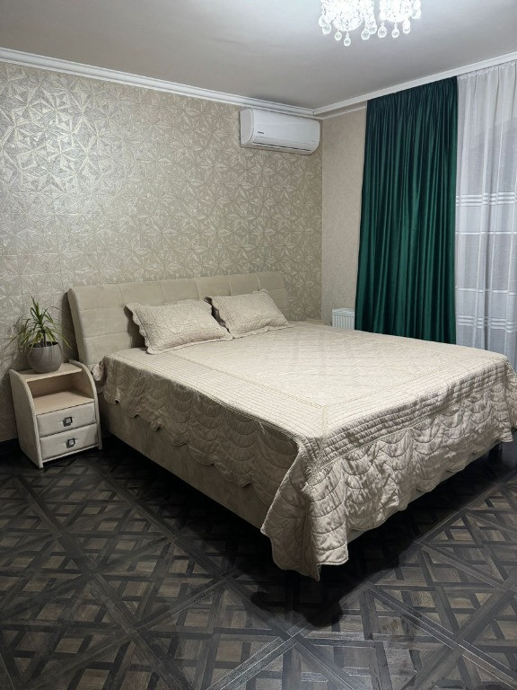 Inchiriez apartament cu 1 camera in zona Gruia