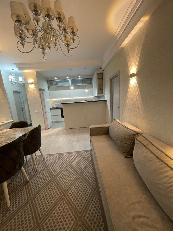 Inchiriez apartament cu 3 camere in cartierul Marasti