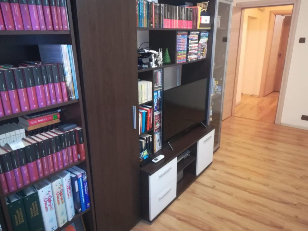 Apartament 3 camere, 67mp, zona Titan