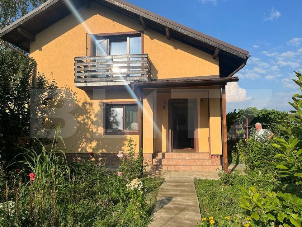 Apartament 3 camere, decomandat, 67mp, curte proprie 80mp