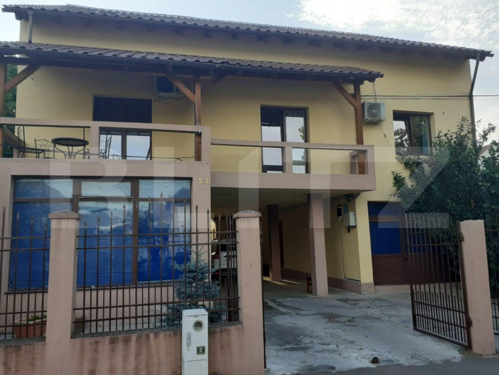 Clădire comercială, 460 mp, în zona Lipovei