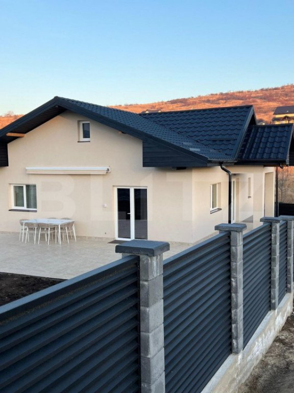 Casa noua, 3 camere, plan parter, 120mp construiti, 550mp te