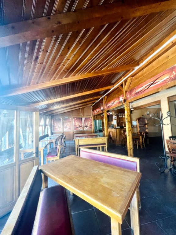 Spatiu comercial, 281mp, zona Tatarasi