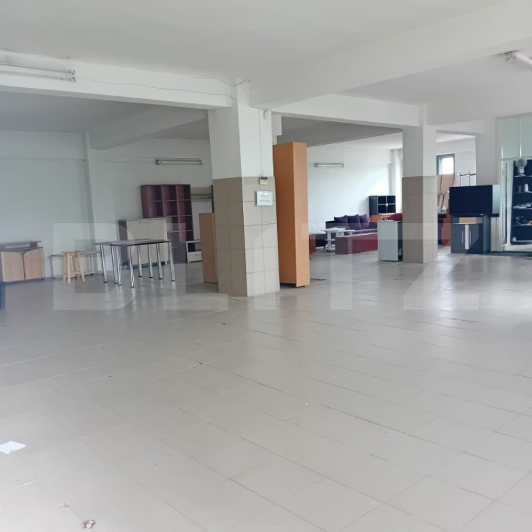 Spatiu comercial pe 3 nivele, 600mp, zona Tatarasi