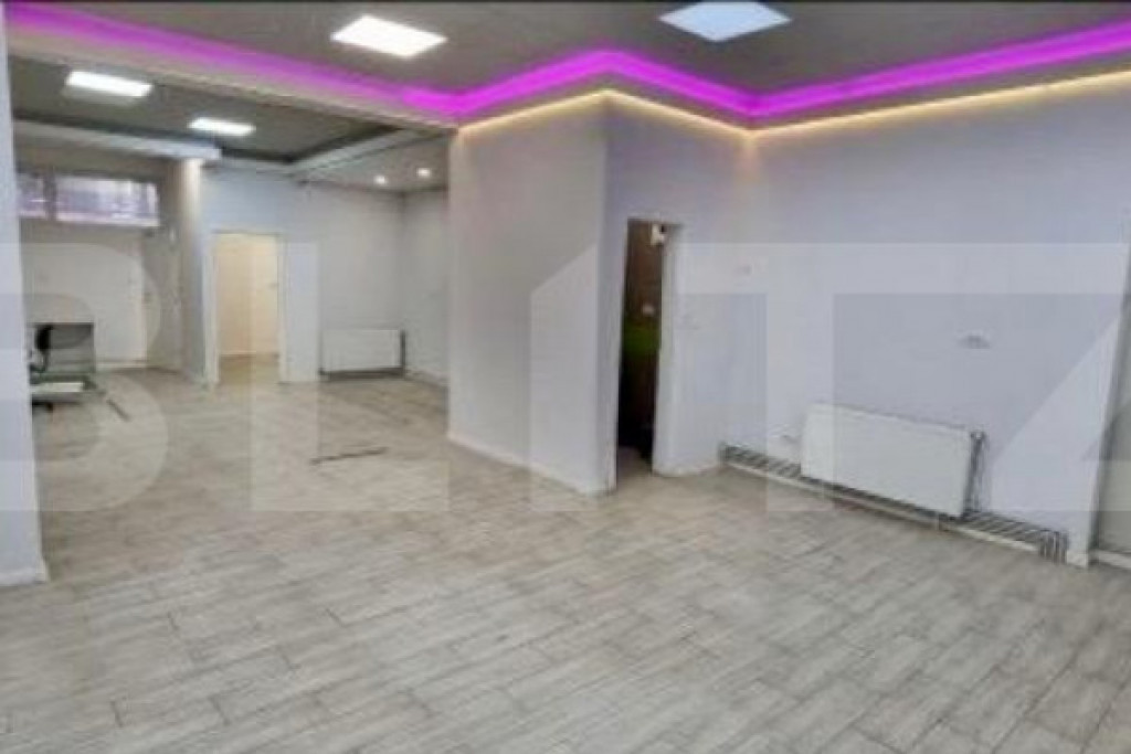 Spatiu comercial, 240mp, zona Nicolina