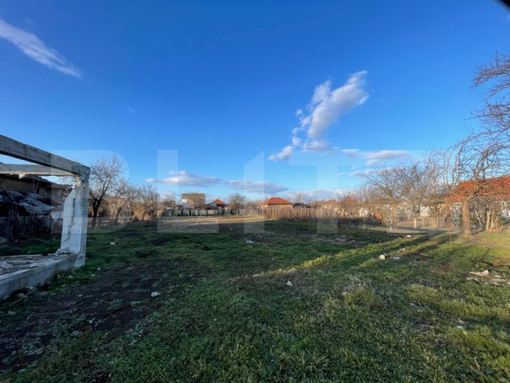 Teren intravilan de vanzare Podari 982 mp