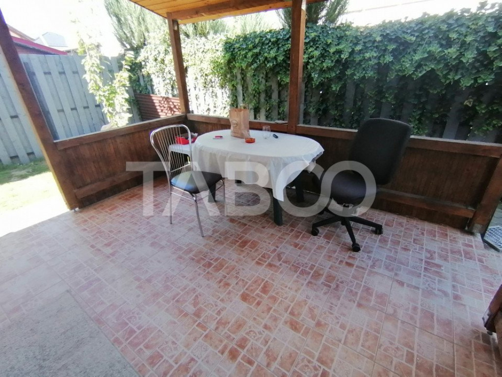 Casa la cheie cu 4 camere 102 utili 2 bai parcare curte Arhi