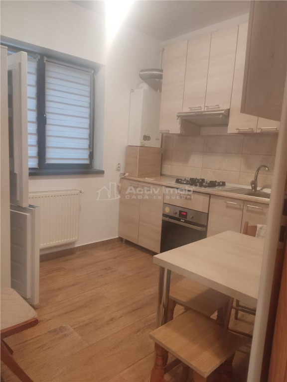 Garsoniera de inchiriat-Mobilata-Pozitie excelenta-Mutare im