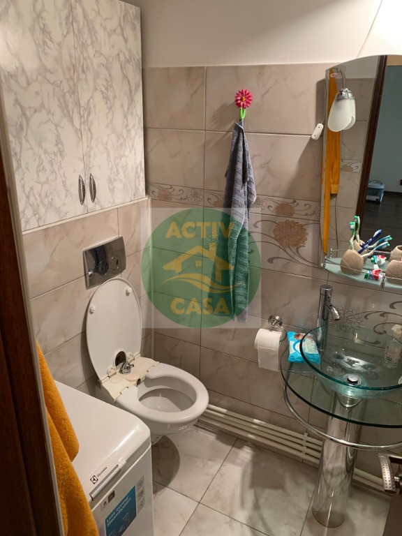 Apartament 3 camere, decomandat