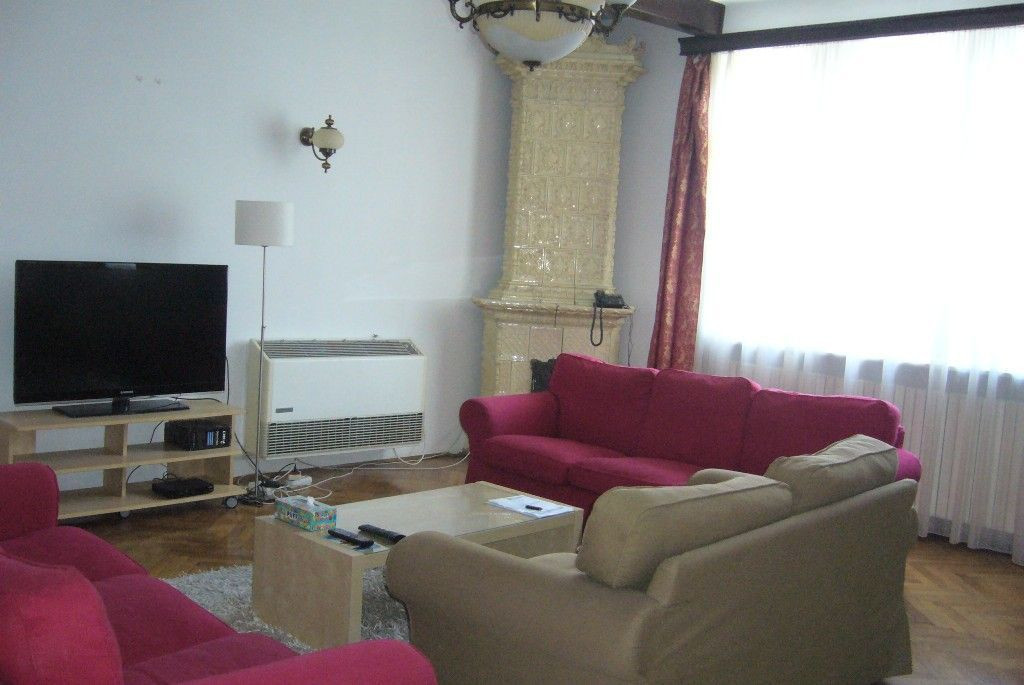 Inchiriere Vila 350mp zona Statuia Aviatorilor